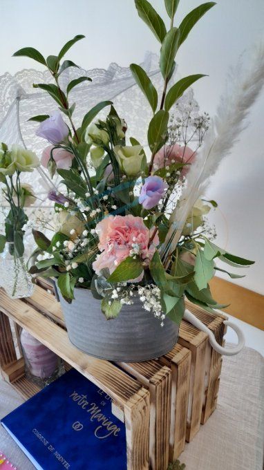 COMPOSITION FLORALE D'ANTAN