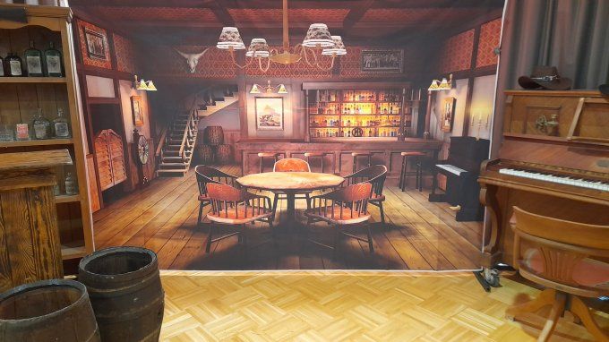 TOILE DE FOND WESTERN SALOON