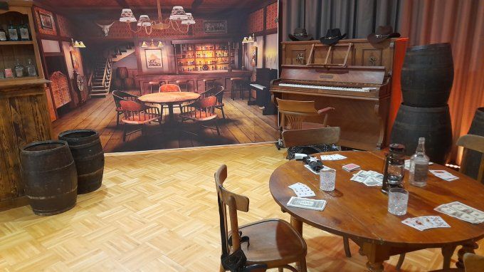 PIANO ELEMENT DE DECORATION