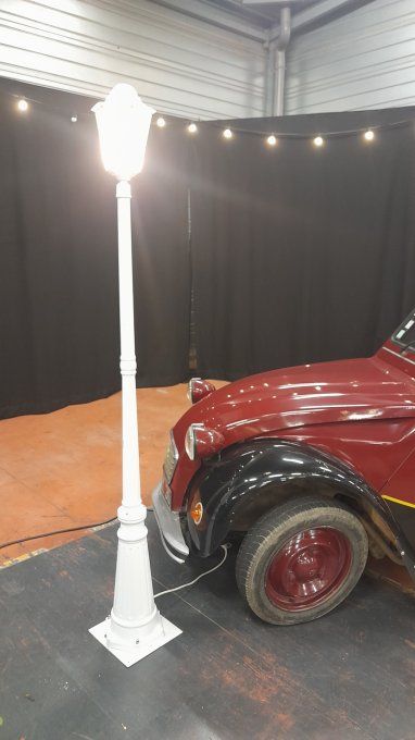LAMPADAIRE BLANC EN METAL DE 2m