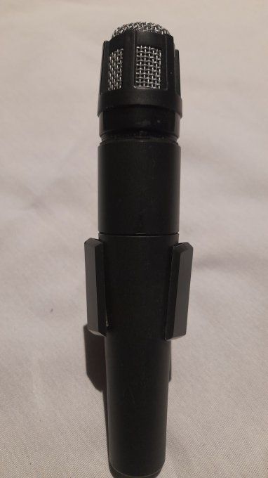 Micro filaire instrument SM57 SHURE
