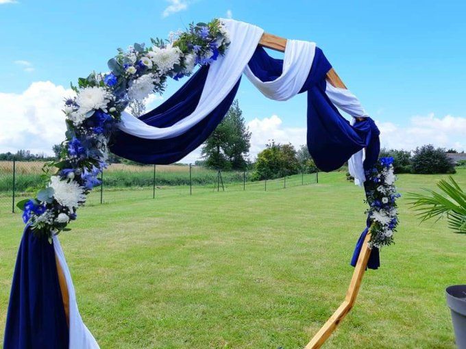 ARCHE DE CEREMONIE LAIQUE "AURORE"
