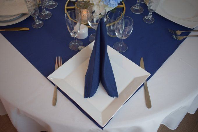 ASSIETTE PORCELAINE BLANCHE CARREE