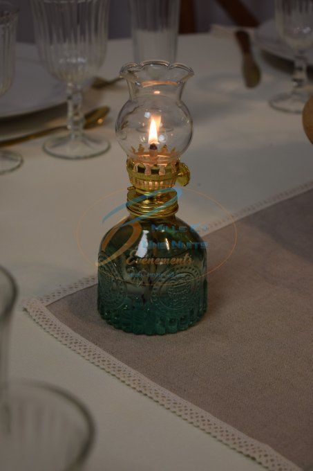 LAMPE A PETROLE
