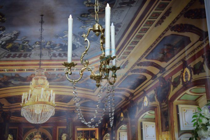 LUSTRE OR DE 3 A 6  BOUGIES