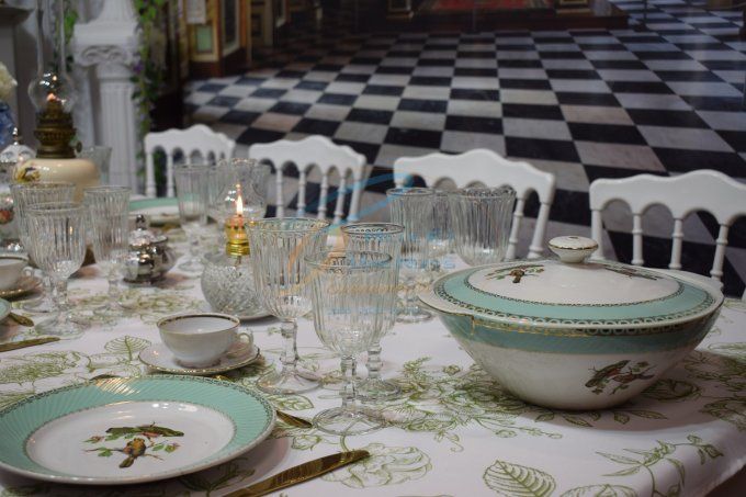 CAFETIERE / SUCRIER PORCELAINE