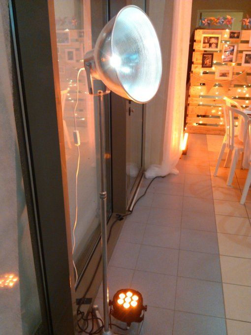 Projecteur lampe rétro