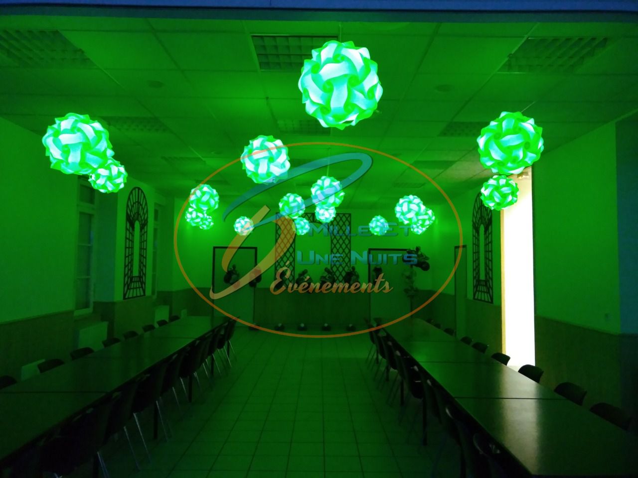 PLAFOND BOULE NUAGE LED - Locmaterielreception