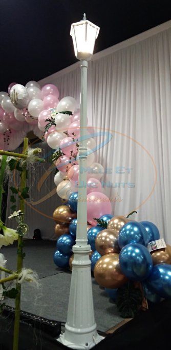 LAMPADAIRE BLANC EN METAL DE 2m