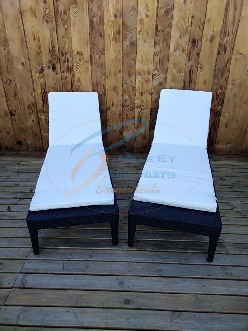 Transat anthracite avec coussin blanc