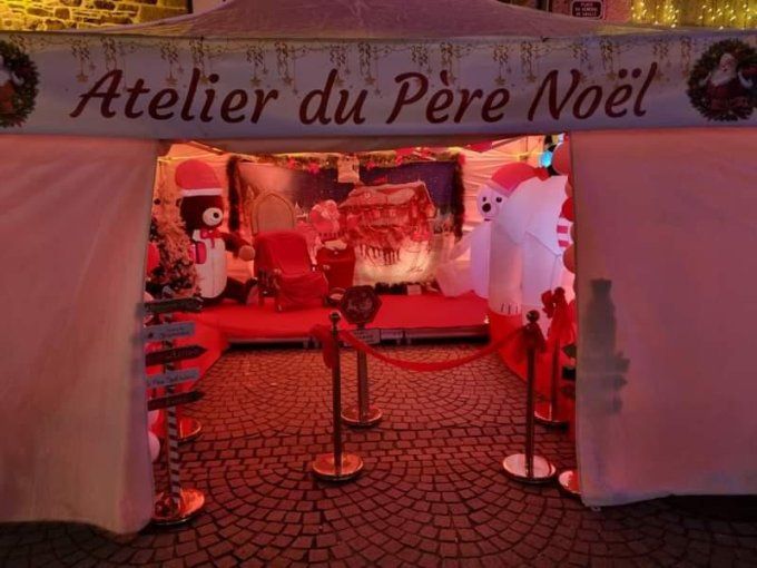 DECOR PODIUM DU PERE NOEL