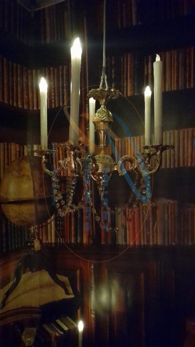 Lustre or avec pampille et bougie